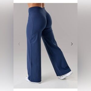 Alphalete Aura Wide Leg Leggings